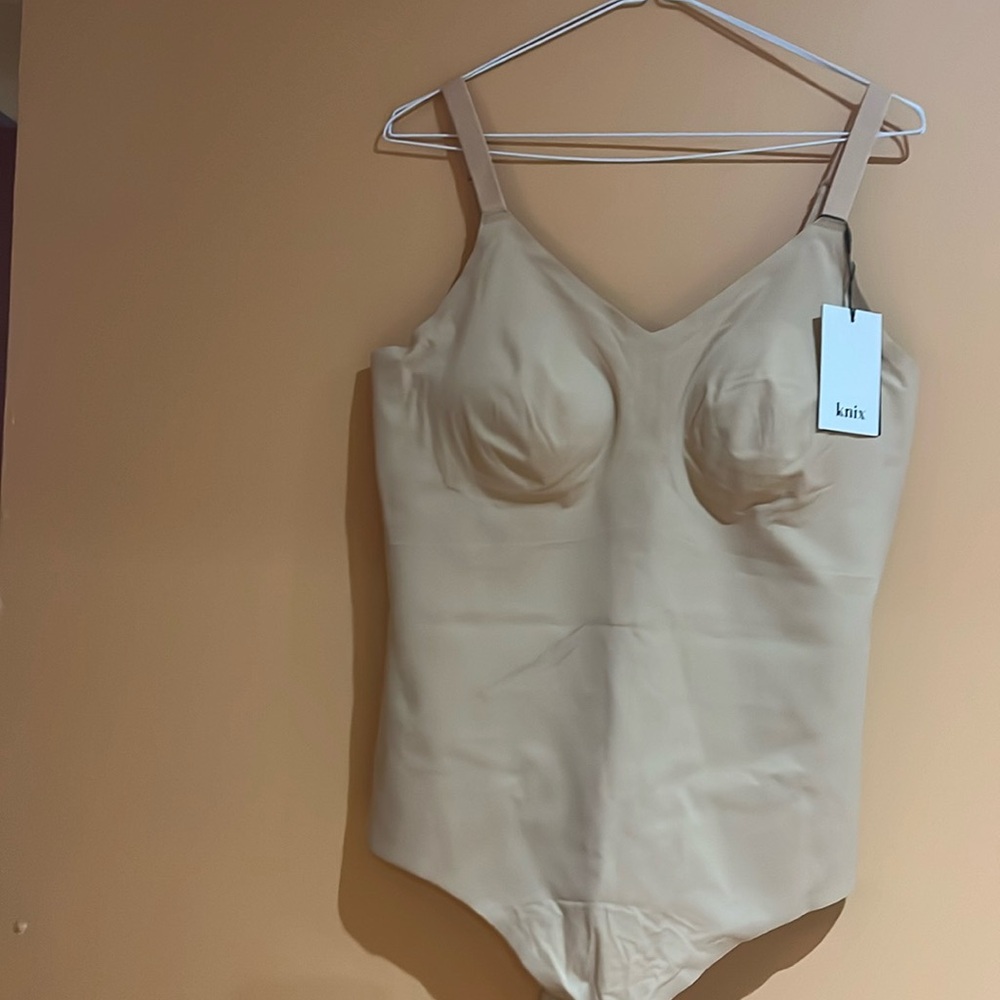 Ladies shape wear